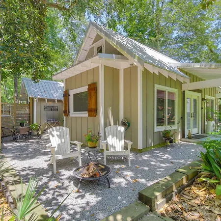 Historic Biloxi Bay Cottage With Beautiful View